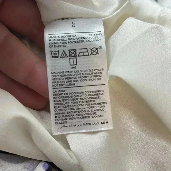 Old Navy White Floral Cami Dress Halter Sumer Fluffy Casual Size Large - Picture 6 of 7